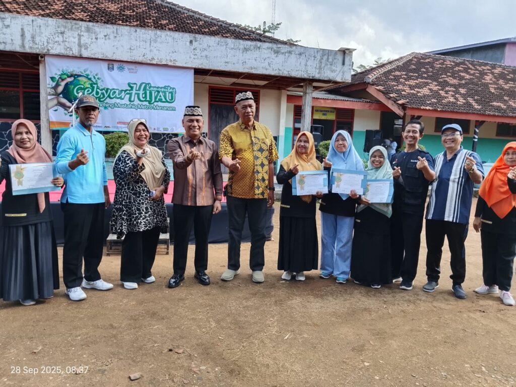 Lazismu Kota Metro Launching Kegiatan Mustahik Metro Menanam