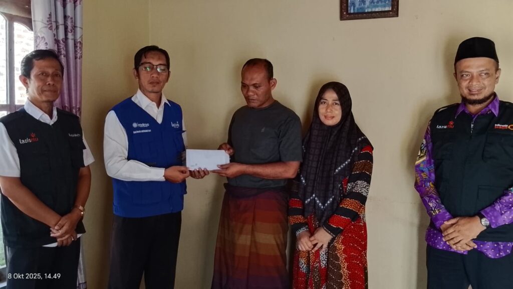 Lazismu Kota Metro Salurkan Bantuan untuk Korban Kebakaran di Batanghari